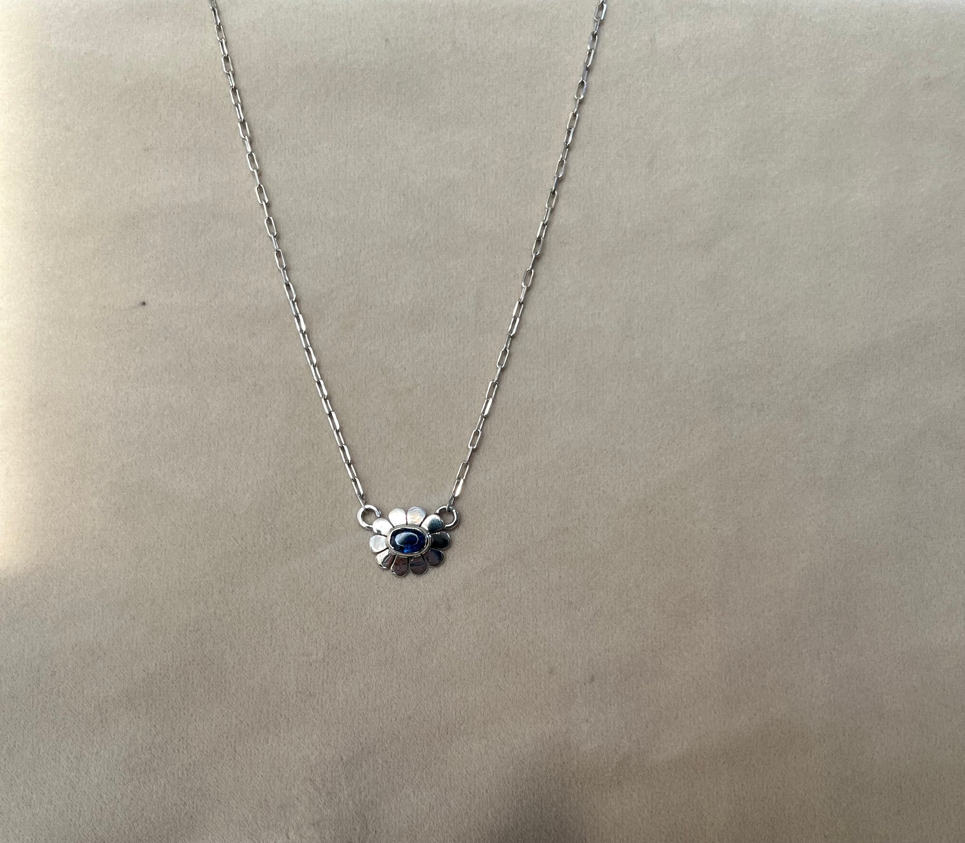 Handmade Silver Nautral iolite bloom pendant2