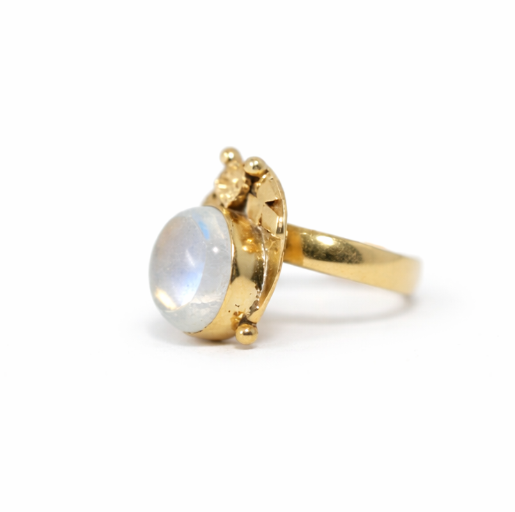 floral_moonstone_ring